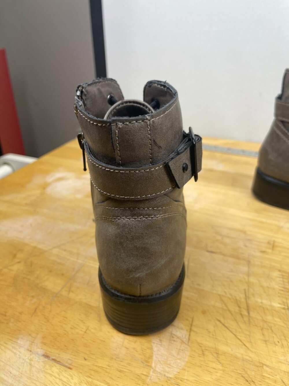 Madden Girl Women’s Gray Moto Ankle Boots Side Zip Buckle Lace Up - Picture 4 of 11